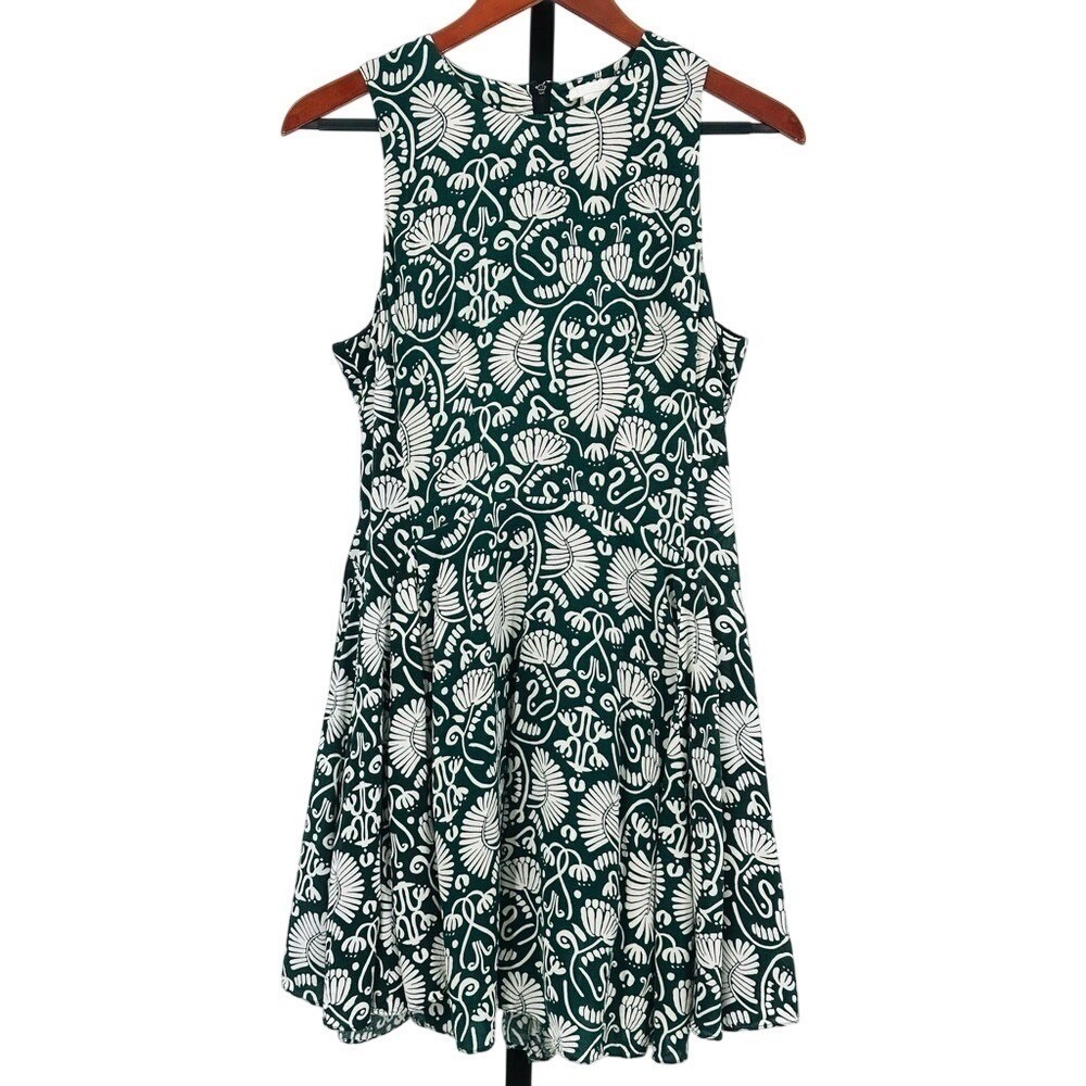 H&M Sleeveless Dress Fit & Flare Green Leaf Print Women's 6 Viscose Knee Length